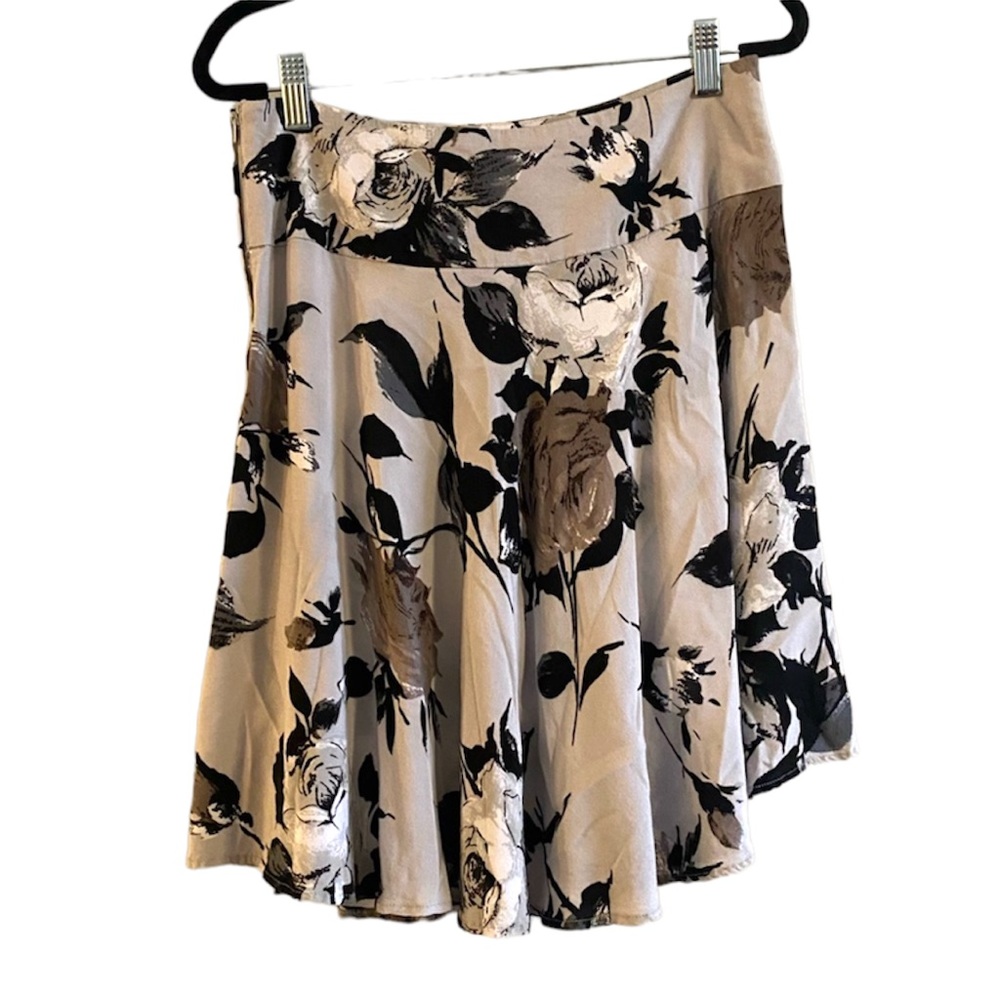 Suzy Shier Flowy Circle Skirt, Light Grey, Floral, Mini Skirt,  Size 7/8